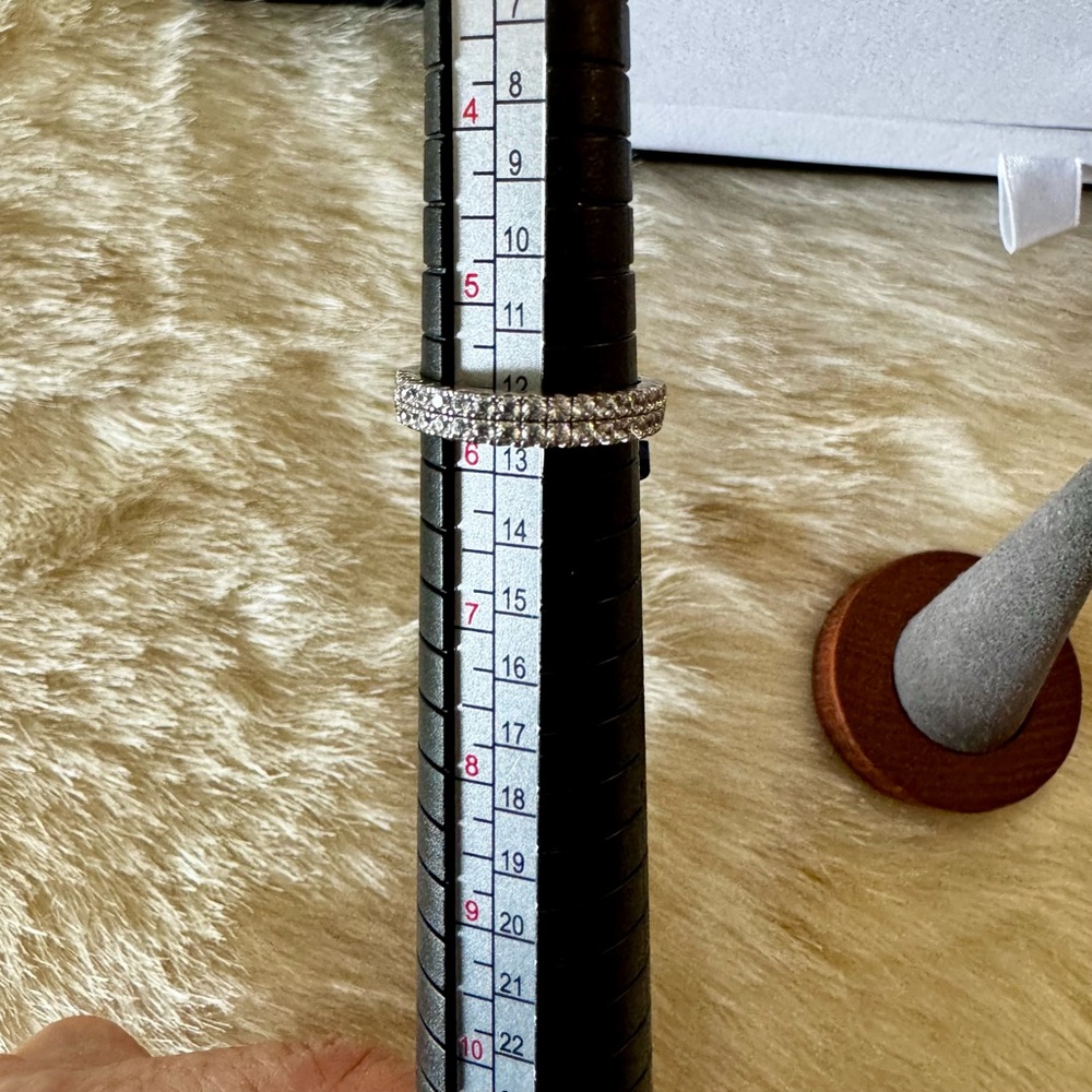 NWT 925 sterling silver 2 row anniversary band / ring 5.75 - Picture 7 of 12